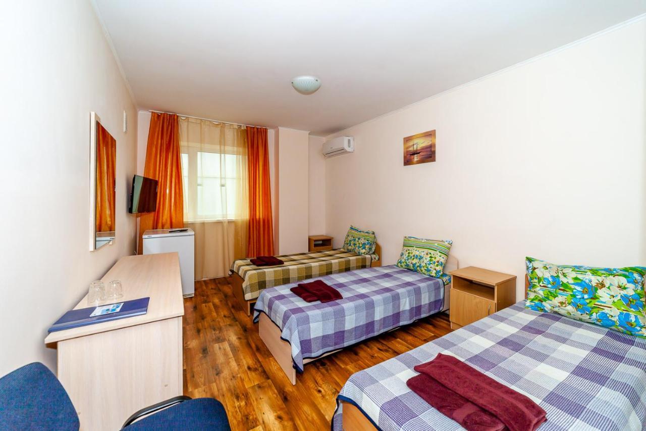 Dolce Vita Resort Hotel Zaliznyy Port Ruang foto