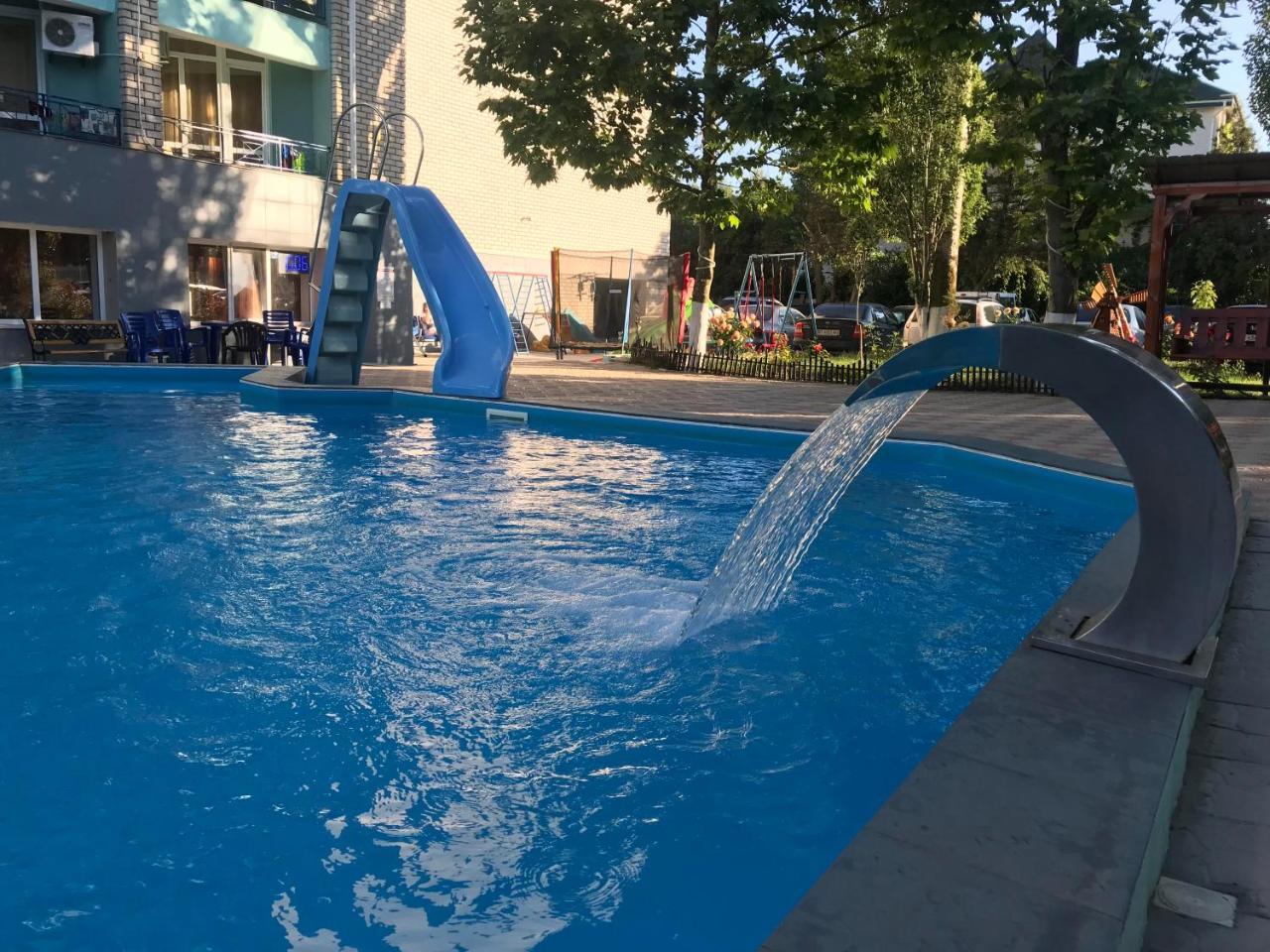 Dolce Vita Resort Hotel Zaliznyy Port Bagian luar foto